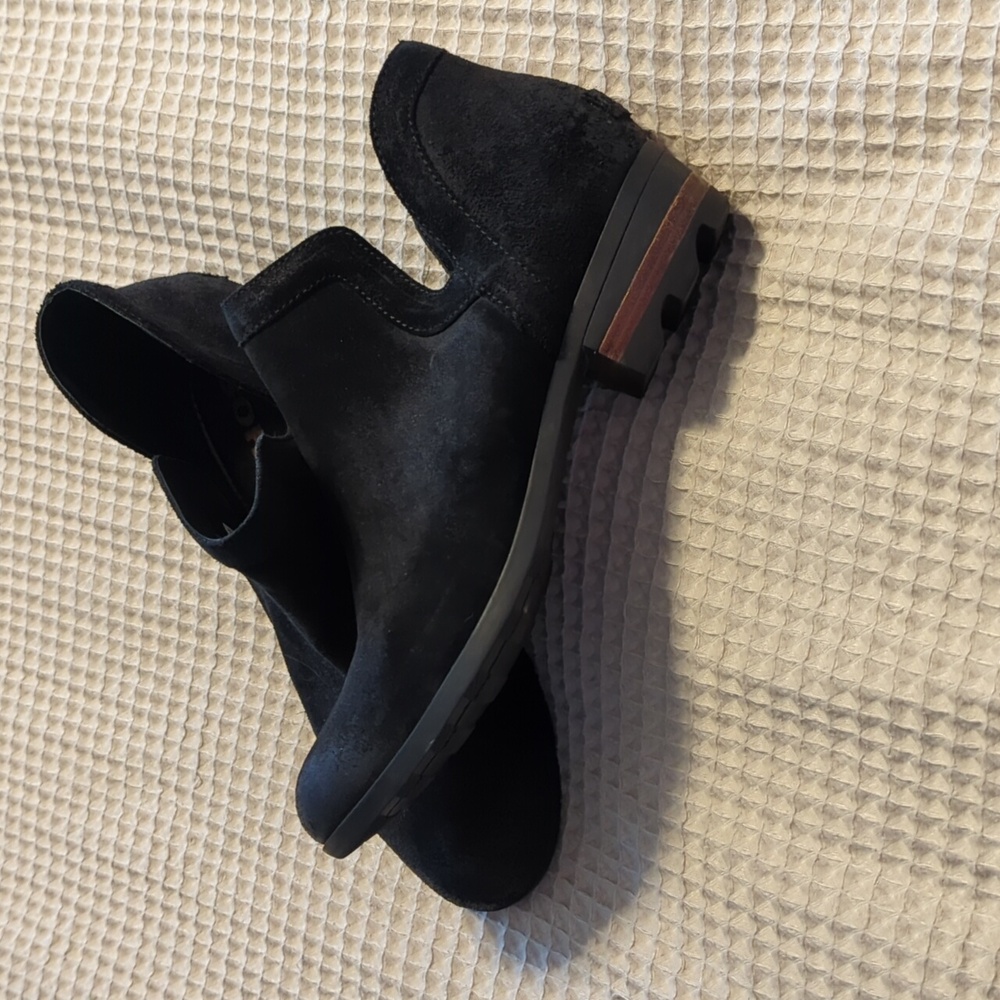 Sorel Women's Black Booties